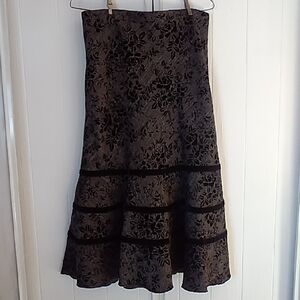 Sport Collection Black Floral Midi Skirt